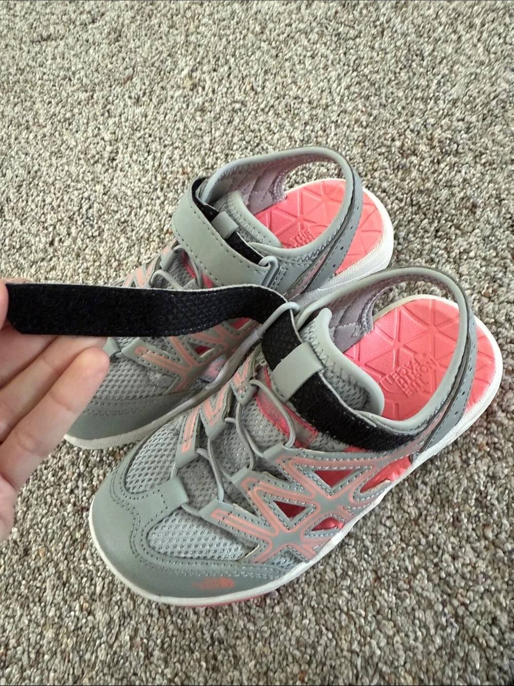 The North Face Girls' Hedgehog Sandal II in Highrise Grey/Sugary Pink 1 youth